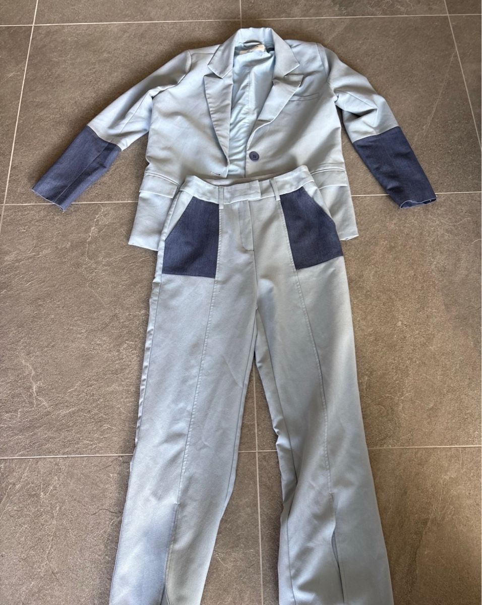 Lotti di vestiti: ensemble costume femme  – Usato da Crans-Montana venduto da louannelmr
