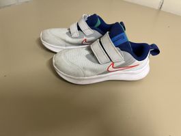 Nike Kinder-Sneaker Gr. 26