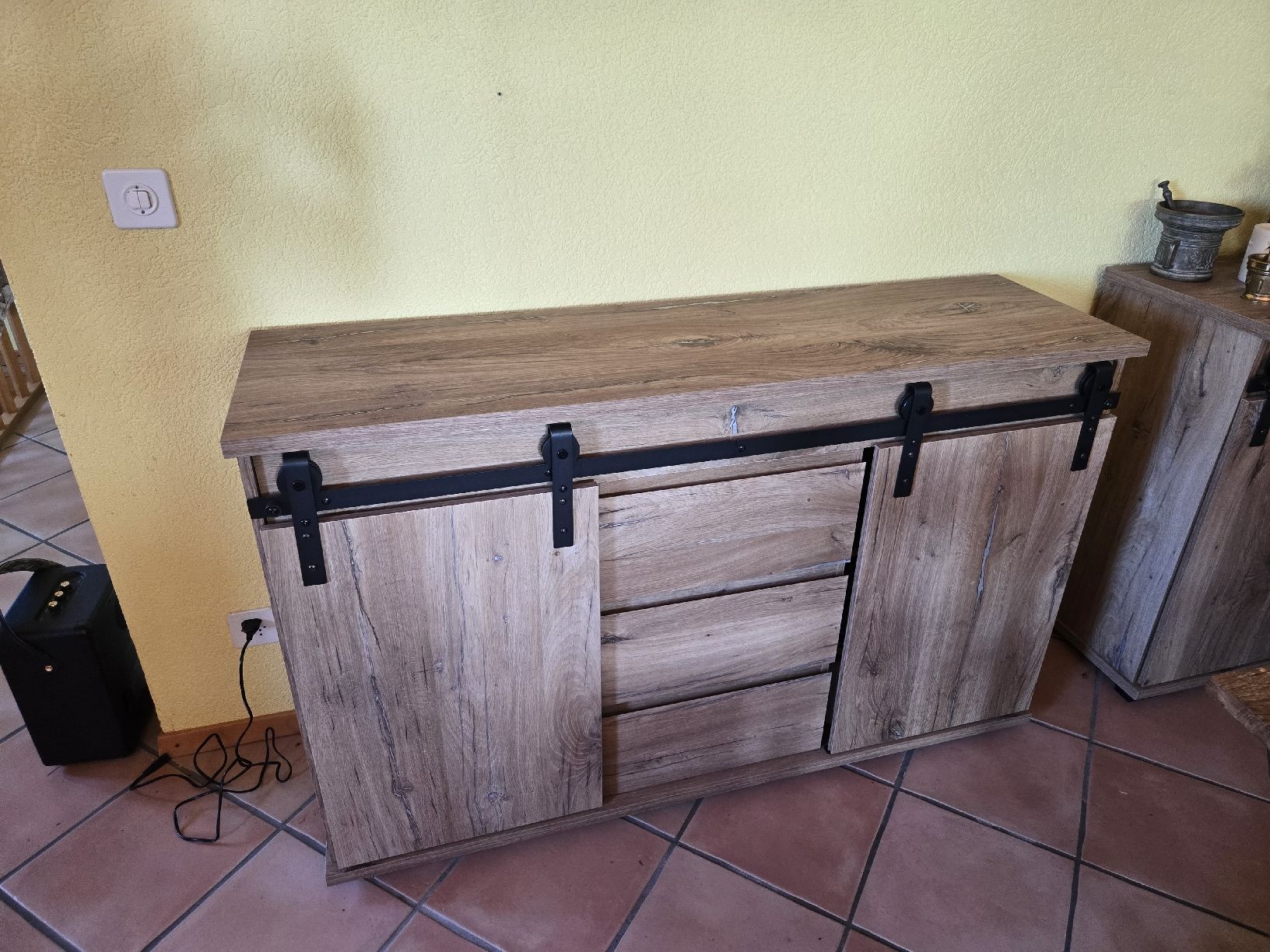 Commodes: ensemble de 2 commodes et table basse – D'occasion à Chéserex par lau_scj6 1