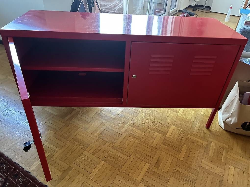 Kommoden: Mobile minimal in metallo – Gebraucht aus Massagno von sha_bkk9 1