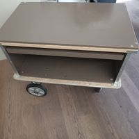 "Unikat Postwagen" - Designmöbel für PC / Empfangstheke
