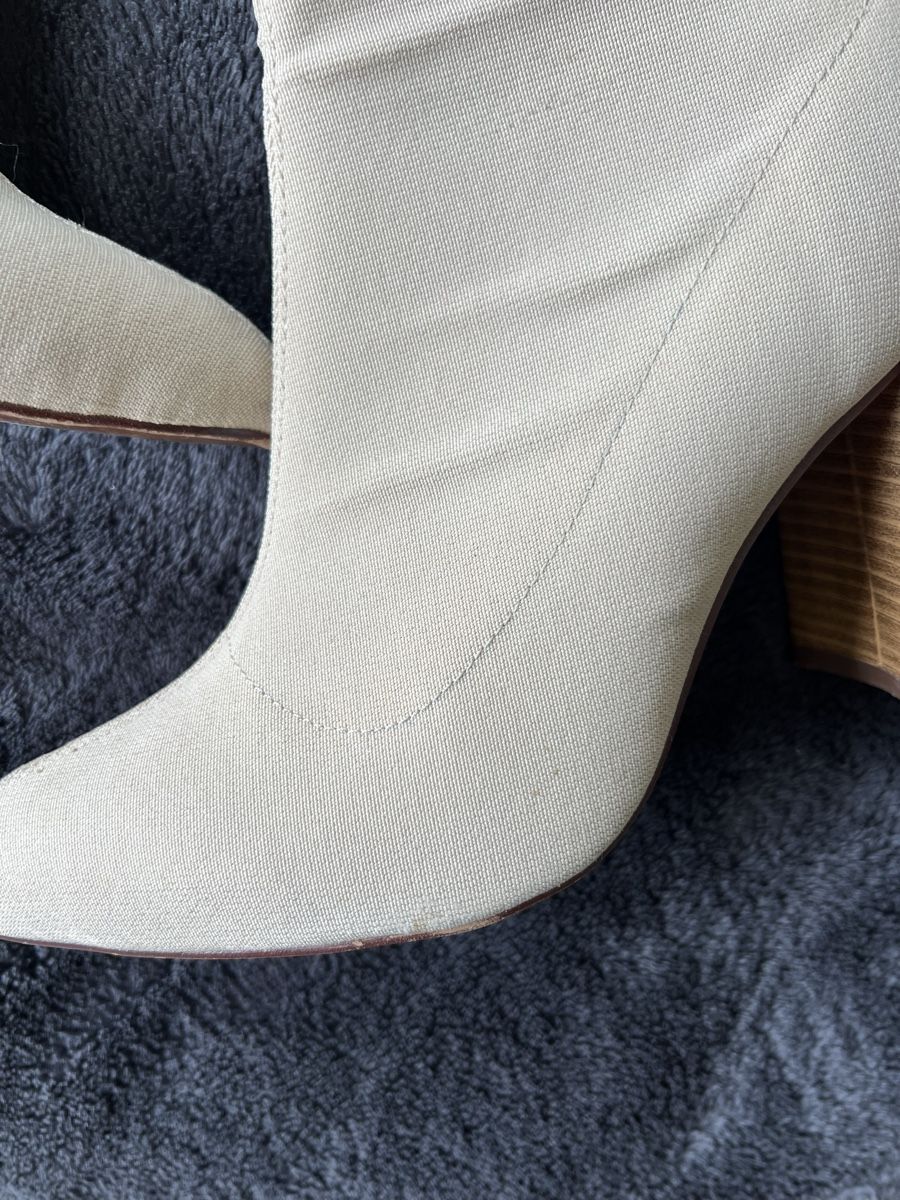 Scarpe da donna: Stiefeletten beige Grösse 38 mit Blockabsatz – Usato da Zürich venduto da sop_xbd7 4