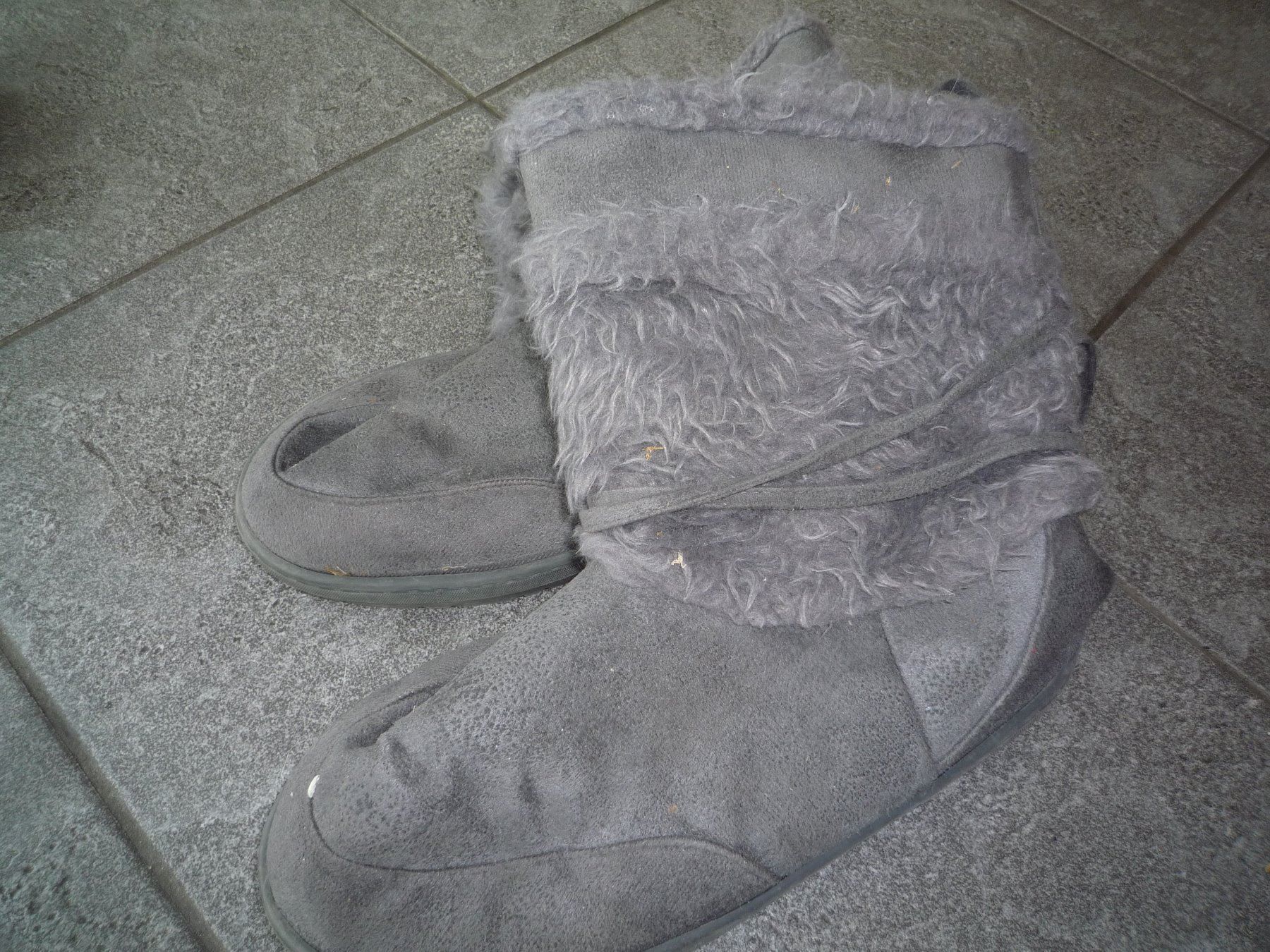 Scarpe da donna: STIEFEL GR.38 – Usato da Andwil SG venduto da schmei