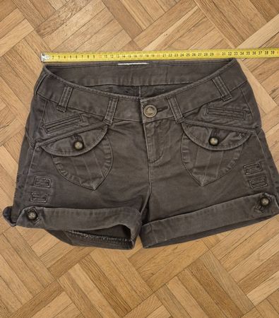 Damen Shorts braun Baumwollmix Grösse 25 guter Zustand