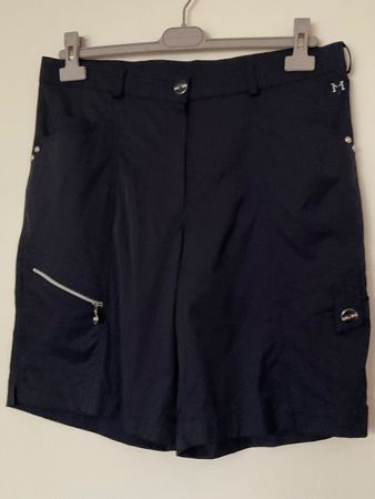 MASTERS Austria Golf Hose Shorts Gr 44 dunkelblau Neuwertig
