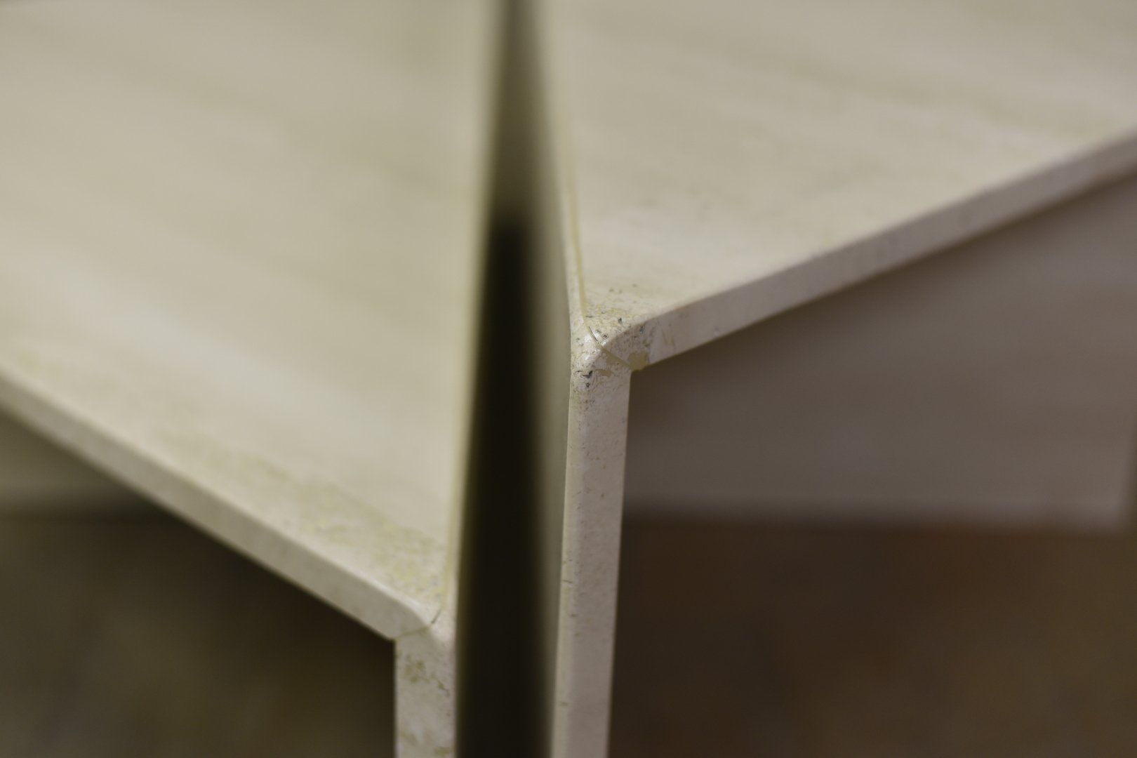 Tavoli: Designer Couchtisch Up & Up – Usato da Lichtensteig venduto da UsedIN 4