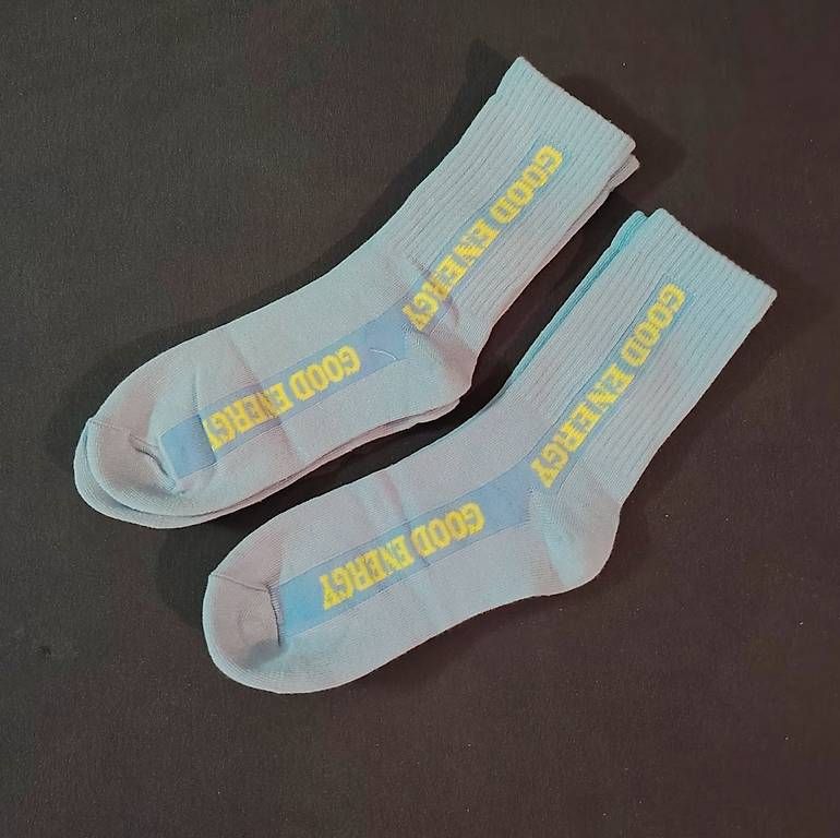 Calze: Socken Hellblau mit Aufschrift Grösse 39-41 – Nuovo e nell'imballaggio originale da Zürich venduto da lilyy0876
