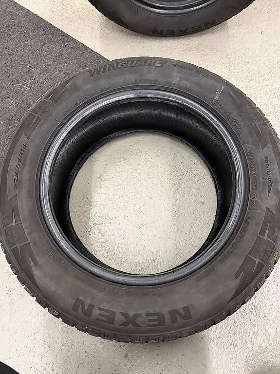 Pneus & Kompletträder: Nexen Winquard 2 stk 225.55.16 – Gebraucht aus Münchwilen AG von Vinnis