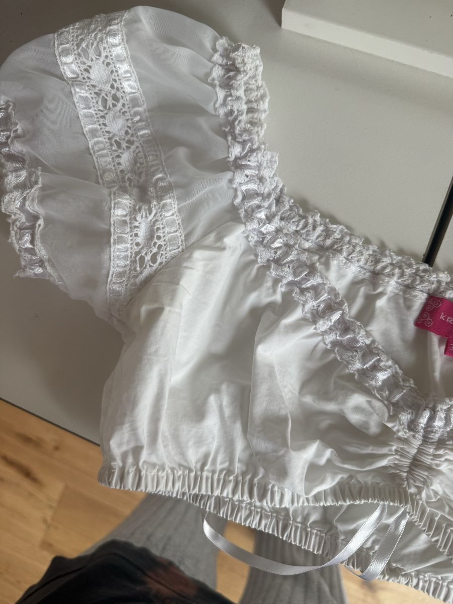 Krüger Blusen: Dirndlbluse Krüger weiss mit Spitze Grösse 36 – Gebraucht aus Hüttwilen von sar_8gj7 1