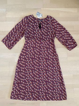 Schönes Kleid von NILE, Gr. S. Neu. 100% Viskose.