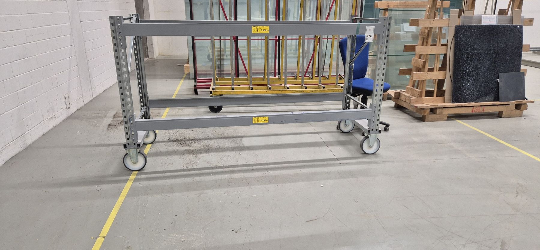 Valigie & Borse: 1 Chariot pour stockage palettes, charge 2100 kg – Usato da Berlens venduto da ETE68 1