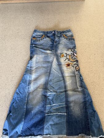 Jupe longue en jean style patchwork brodée taille 36 38