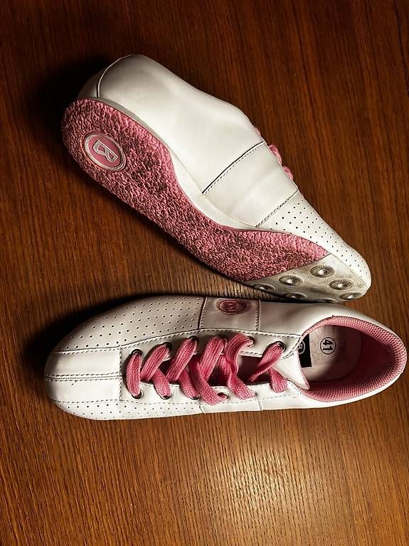 Scarpe da donna: Turnschuhe weiss Bogner, Grösse 41 – Usato da Hombrechtikon venduto da Loona82