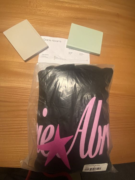 Gracie Abrams Hoodie Gr M original neu verpackt (Neu und