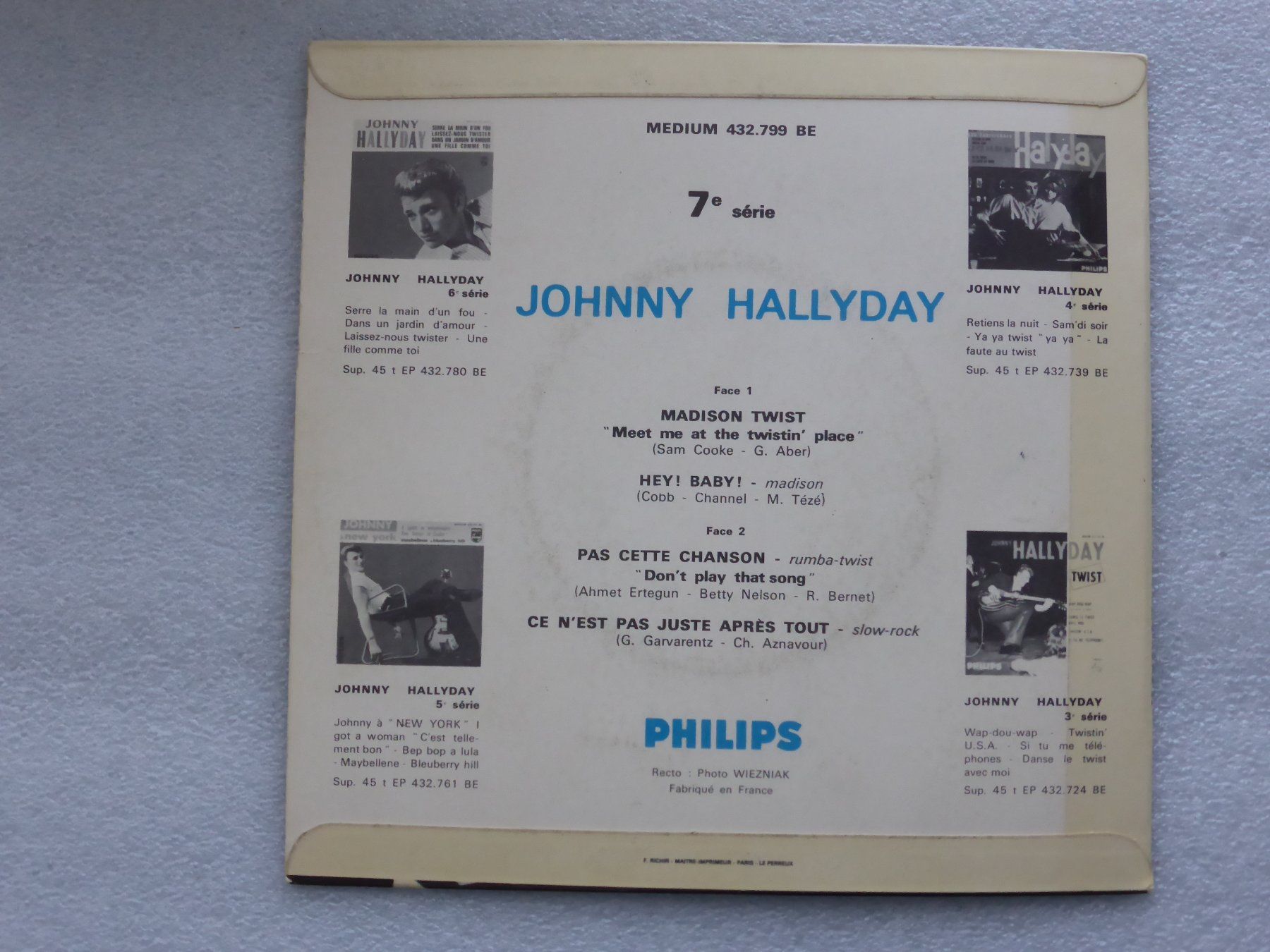 Dischi in vinile: Vinyl Single   EP  JOHNNY HALLYDAY – Usato da Küssnacht am Rigi venduto da Mondkinder 3