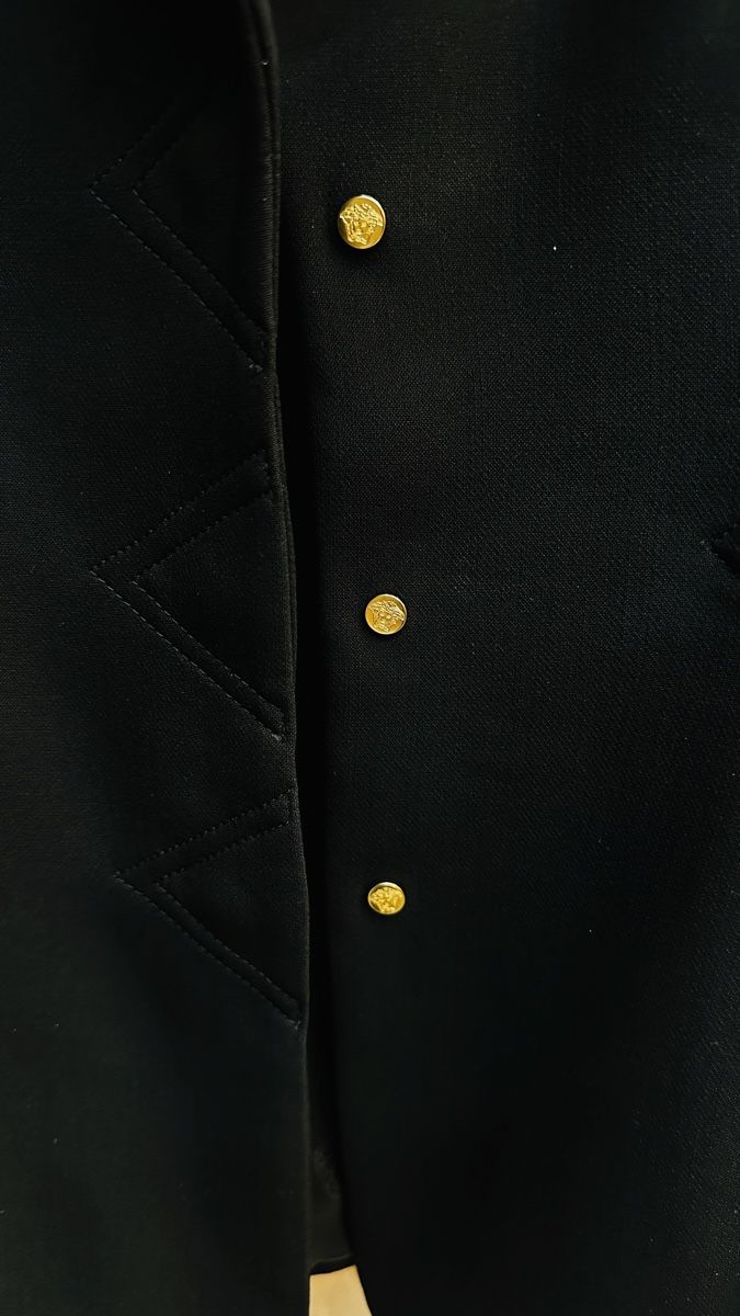 Versace Giacche: Gianni Versace Blazer NP 1890.- – Nuovo (secondo la descrizione) da Lachen SZ venduto da HelvetiaLuxury 2