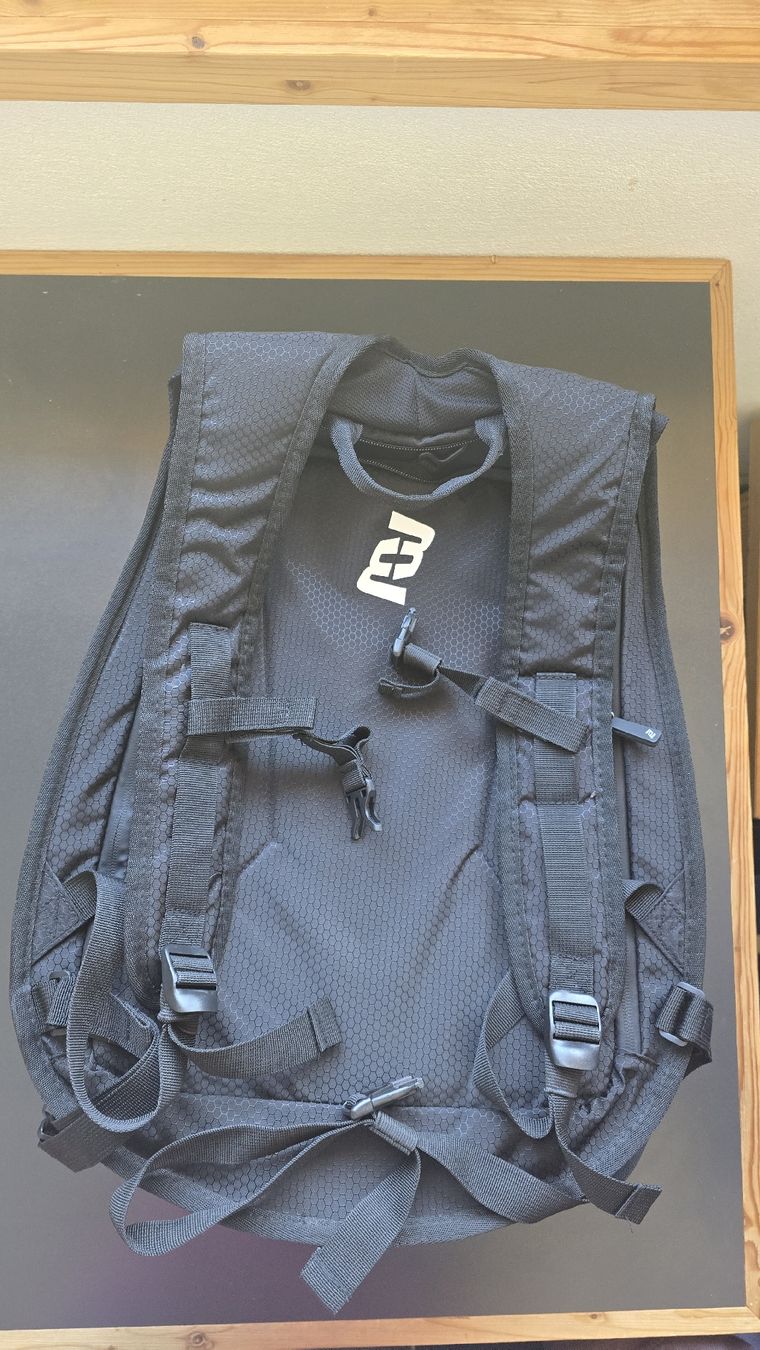 Sacs à dos: Bogotto Motorcycle Backpack with Back Protector – Neuf (Voir description) à Disentis/Mustér par mih_nz5k 3
