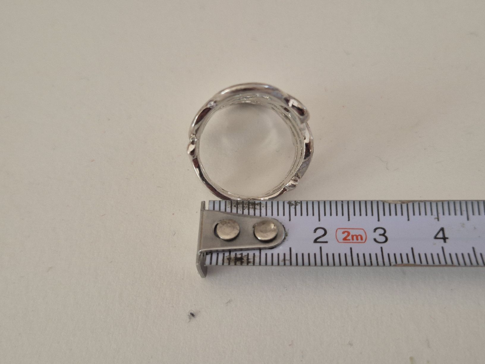 Anelli: Silberfarbener Modeschmuck Ring Unisex – Usato da Russikon venduto da eunicetungol 5