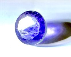 Natürlicher violetter Skorodit, facettiert, 0,5ct, 5x5x2mm