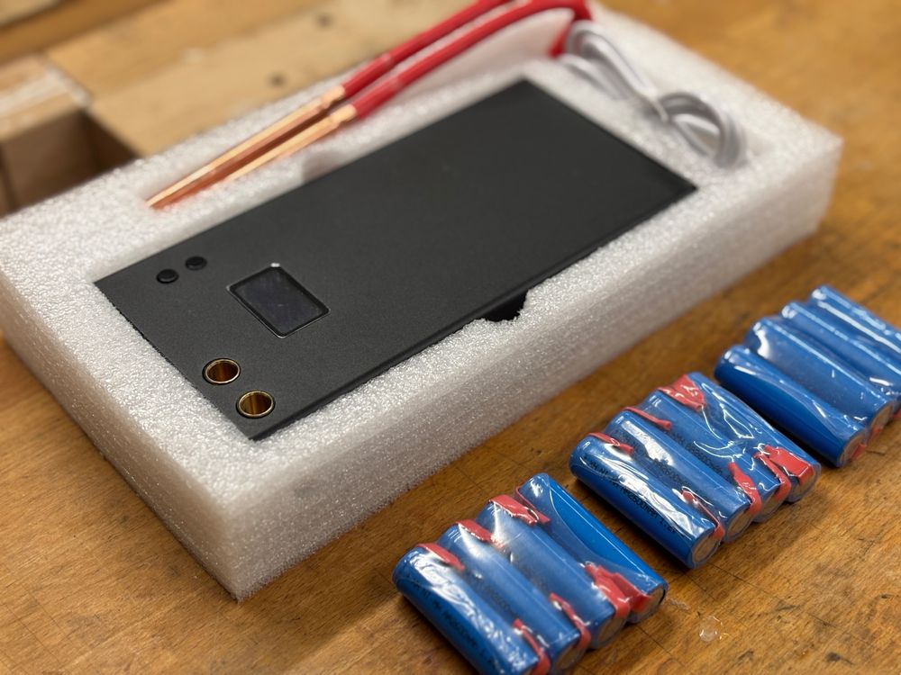 Punktschweissgerät mit 12Stk NiMh-Akkus, neu aber ungeprüft | Kaufen ...