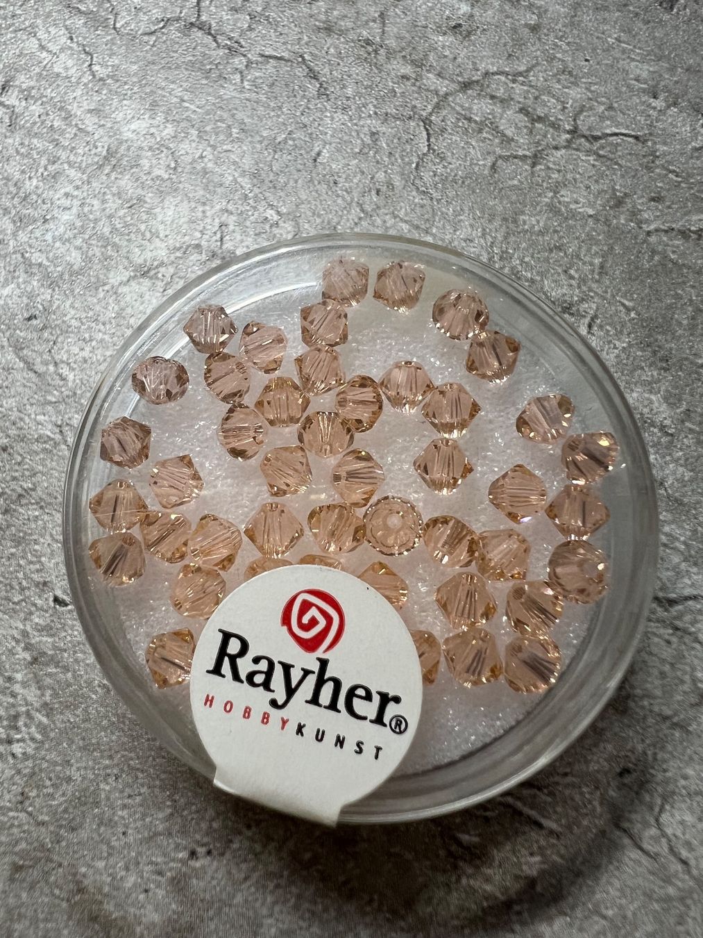 Perle (finte): Rayher / Swarovski Perlen 4mm – Nuovo e nell'imballaggio originale da Stein AG venduto da Anastasia_Asya