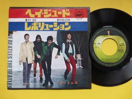 The Beatles – Hey Jude / Revolution
