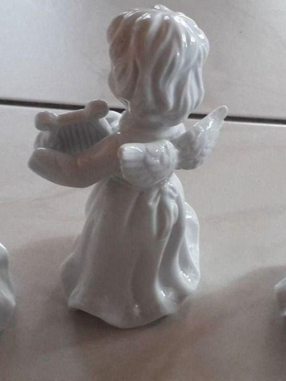 Statuette: Feustel Porzellan Engel – Nuovo e nell'imballaggio originale da Winistorf venduto da acreativ 1