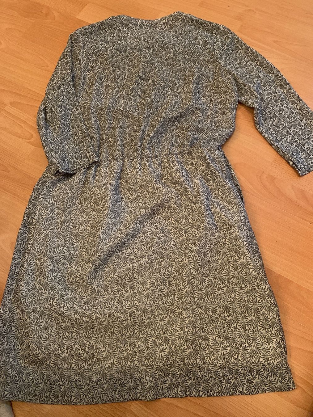 Kleider: Jolie robe marque Acoté taille 1 ou 36 – Gebraucht aus MEYRIN von Gwendo10 1