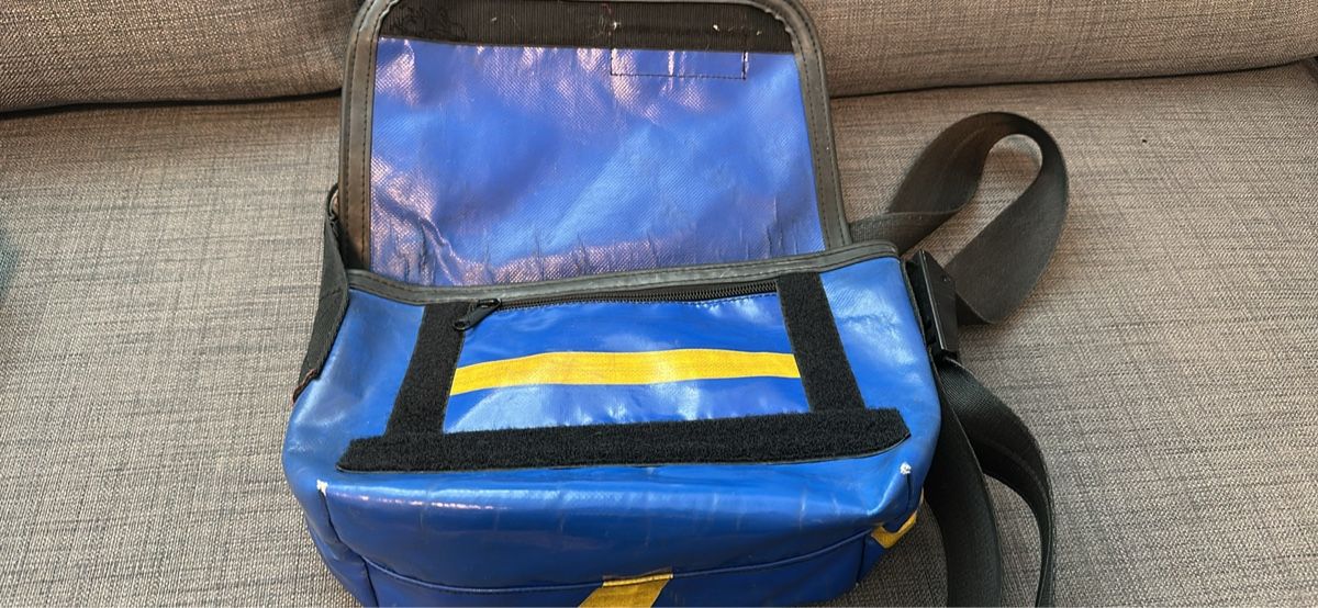 Freitag Borse: Freitag Handtasche zu verkaufen – Usato da Ehrendingen venduto da Panakea 1