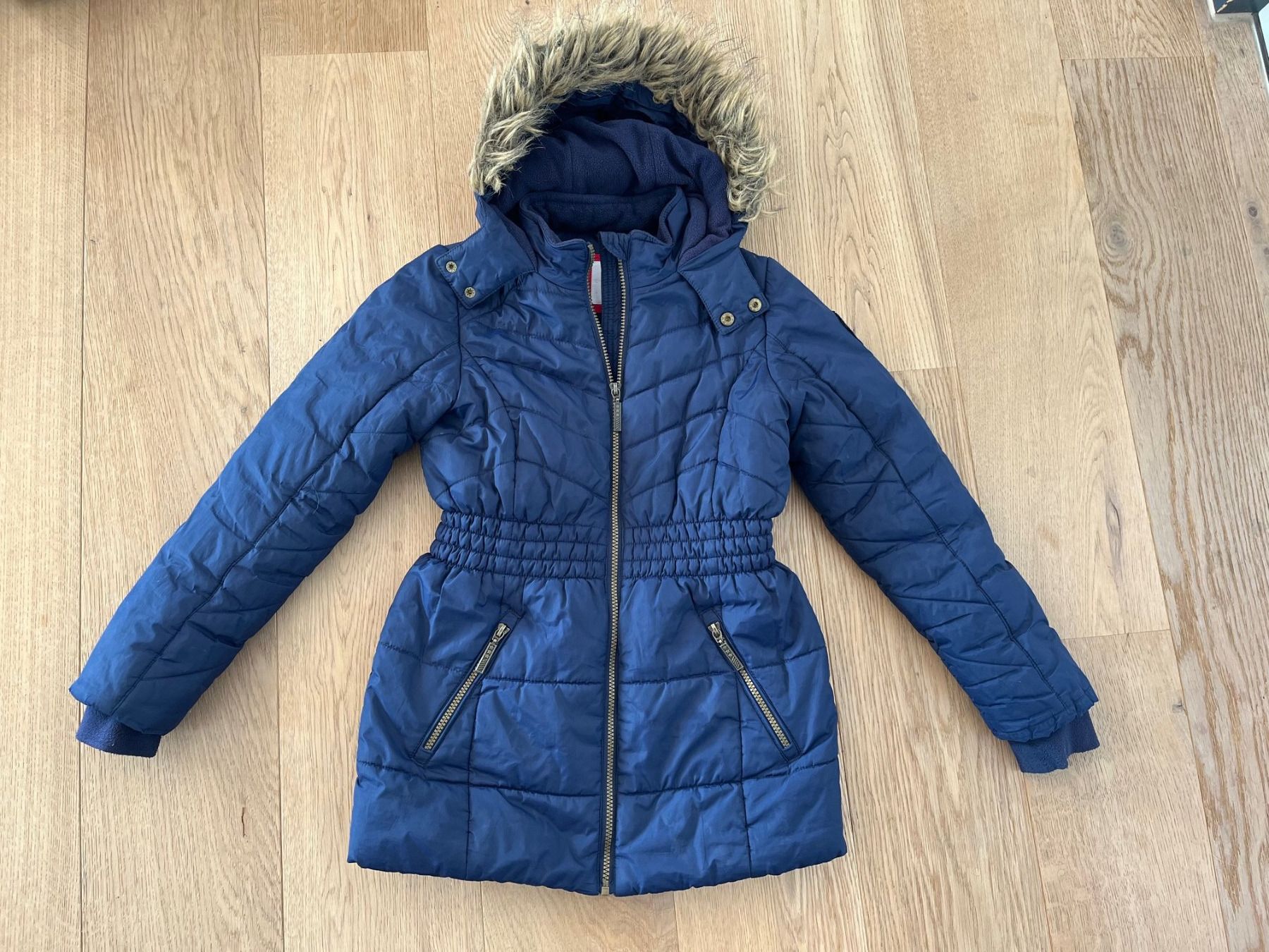 Jacken & Mäntel: Winterjacke Mädchen, tailliert, dunkelblau  Gr. 140 – Gebraucht aus Rigi Kaltbad von tin_md8k