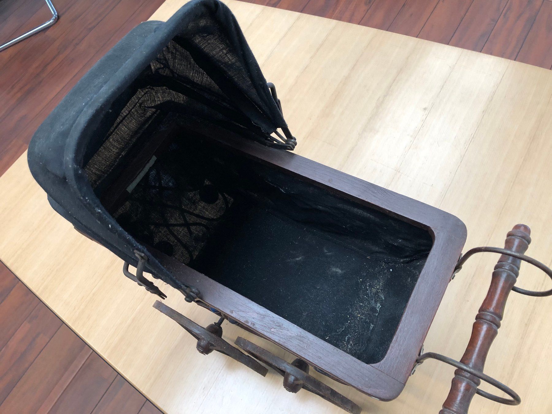 Puppenwagen: Vintage Puppenwagen – Gebraucht aus Gampelen von Steuer0 2