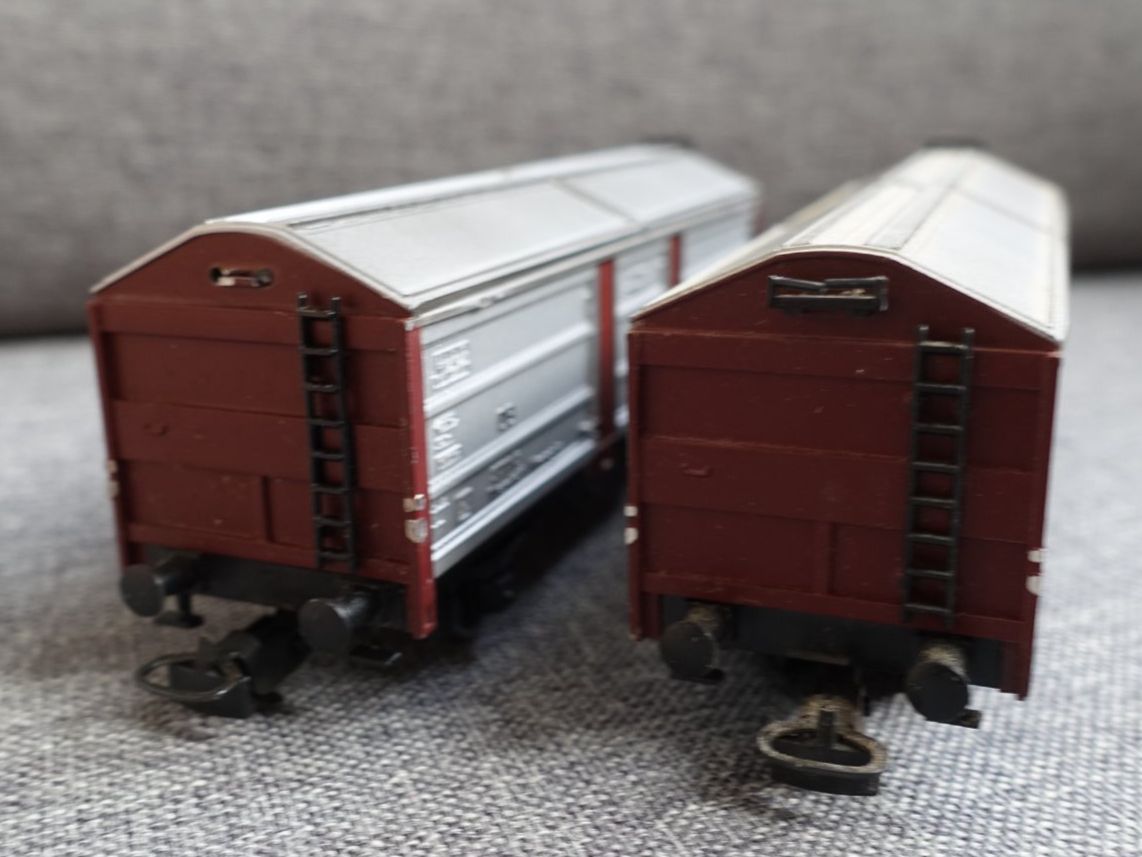 Kleinbahn Modelleisenbahnen: KLEINBAHN 2x No. 309 DB Güterwagen mit Schiebedach, -wänden – Gebraucht aus Wallbach von Sarrows 4