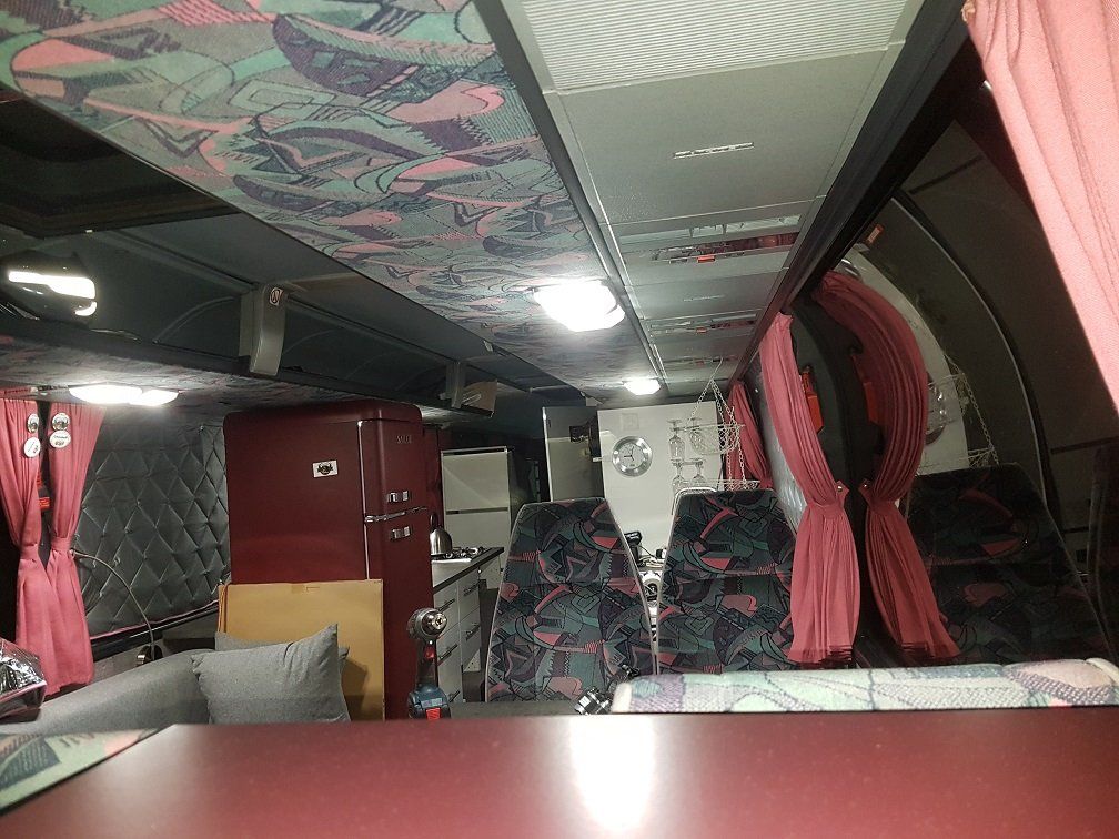 Veicoli da campeggio: Wohnbus Neoplan Wohnmobil – Usato da Lichtensteig venduto da Chribewa 1