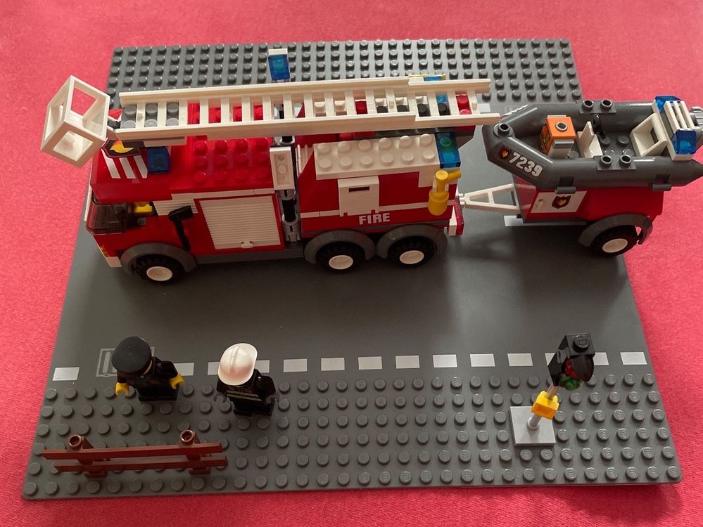 Lego City Feuerwehrauto 7239 | Kaufen auf Ricardo