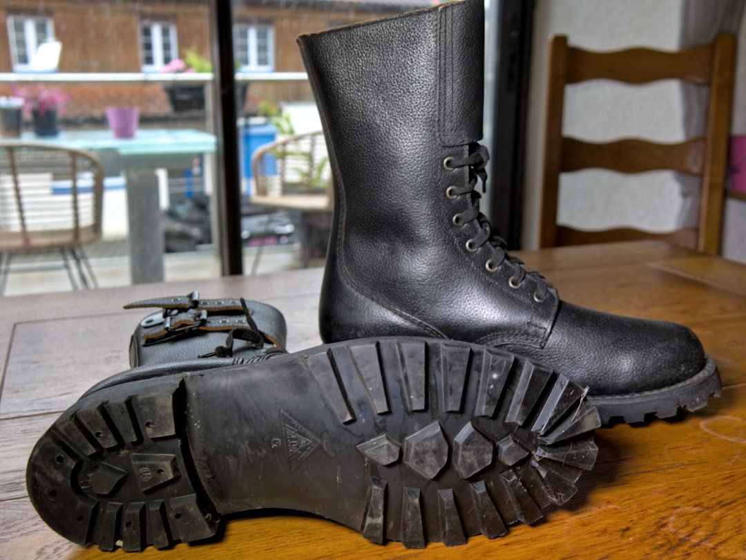 Scarpe da uomo: Rangers en cuir noir taille 42 – Nuovo (secondo la descrizione) da Boncourt venduto da aplombsa 1