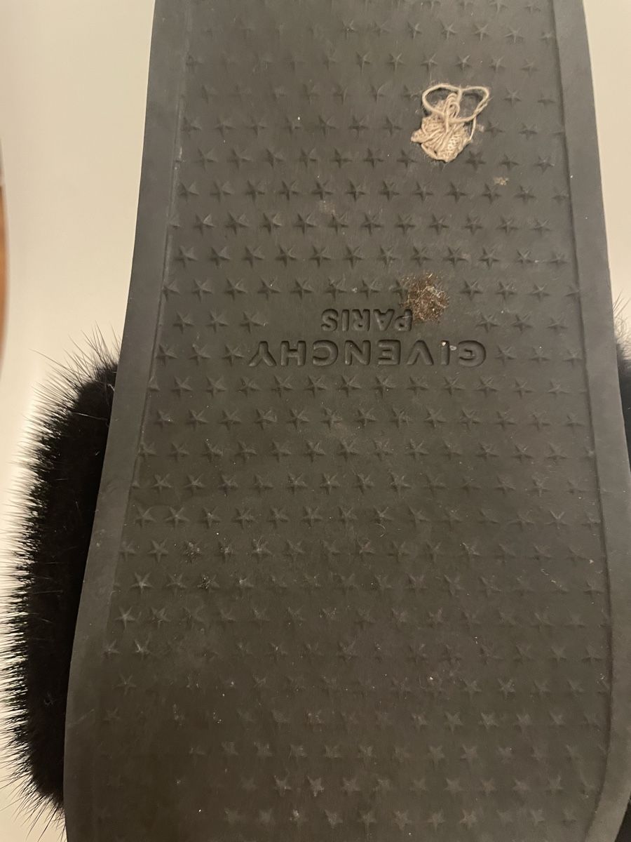 Givenchy Scarpe da donna: Claquettes Givenchy fourrure noire pointure 38 – Usato da Lausanne venduto da Charly_brune 2