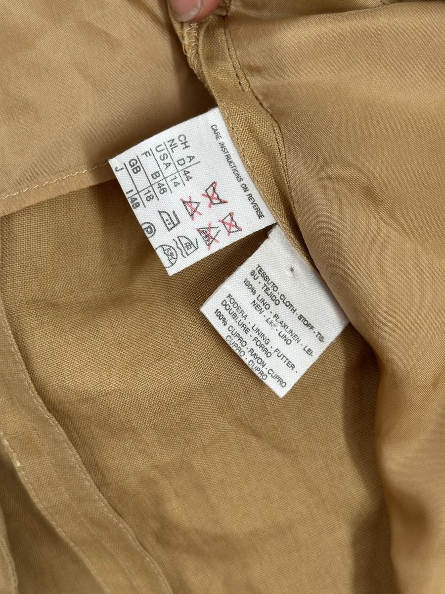 Max Mara Giacche: Blazer Max Mara beige en lin – Usato da Yverdon-les-Bains venduto da Laureetlargent 3