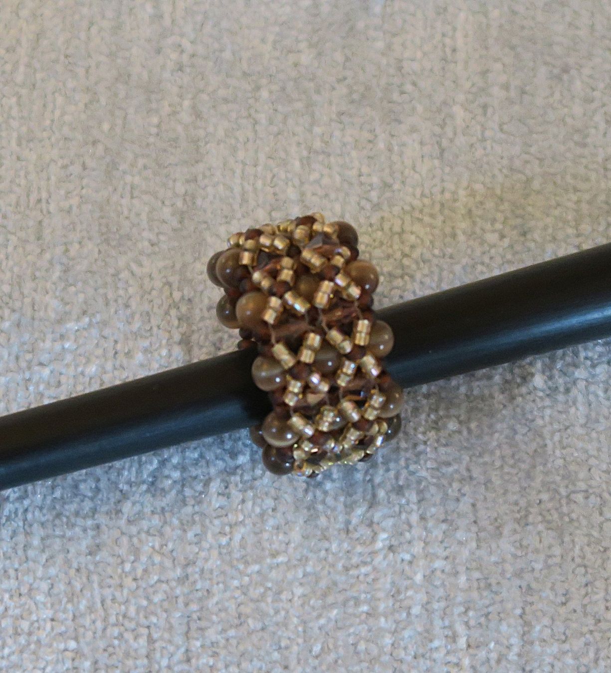 Anelli: Ring aus Glasperlen braun, 56.5 mm – Usato da Brittnau venduto da marlenestone 1