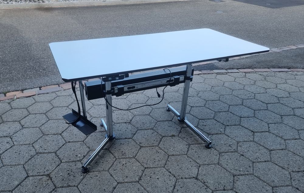 Buro Schreibtisch Gebraucht