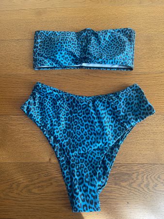 Neuer, blauer Leopard Bikini, ideal für den Sommer!