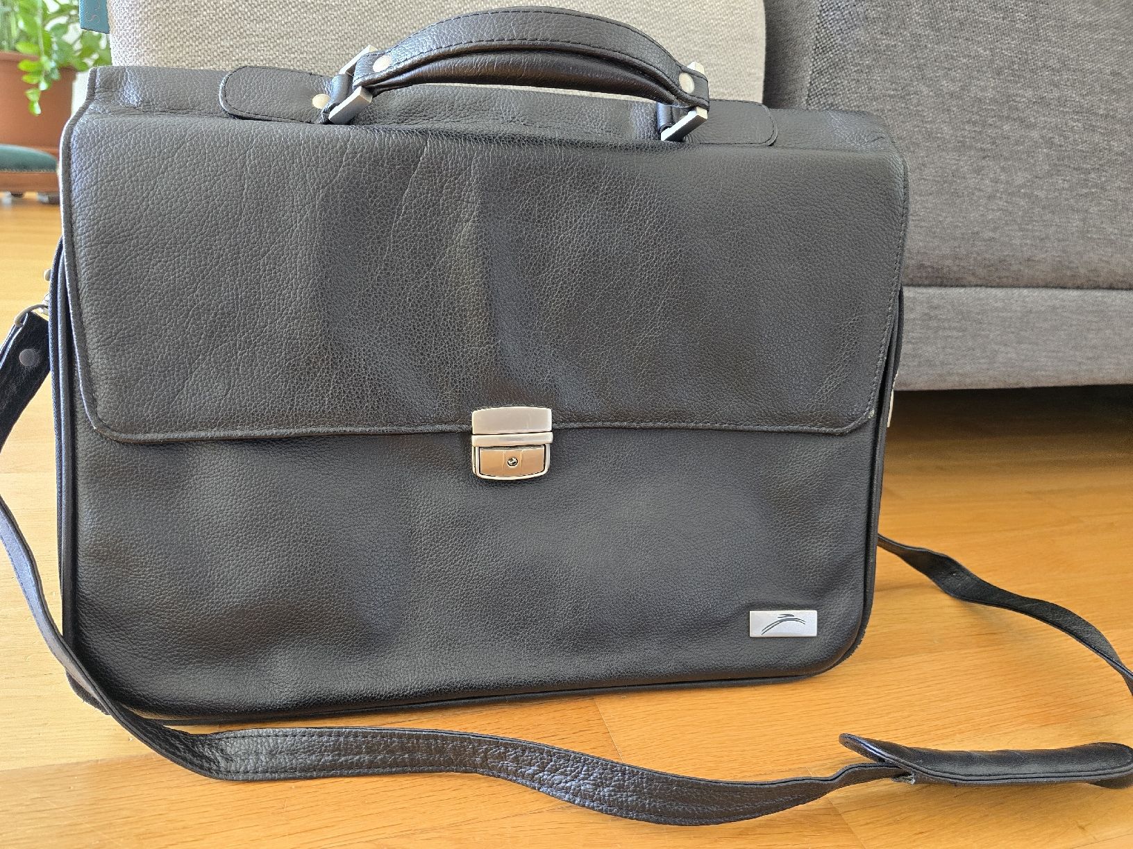 Koffer & Taschen: Aktentasche aus Leder in schwarz – Gebraucht aus Baar von CorinnaFe