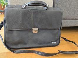 Aktentasche aus Leder in schwarz