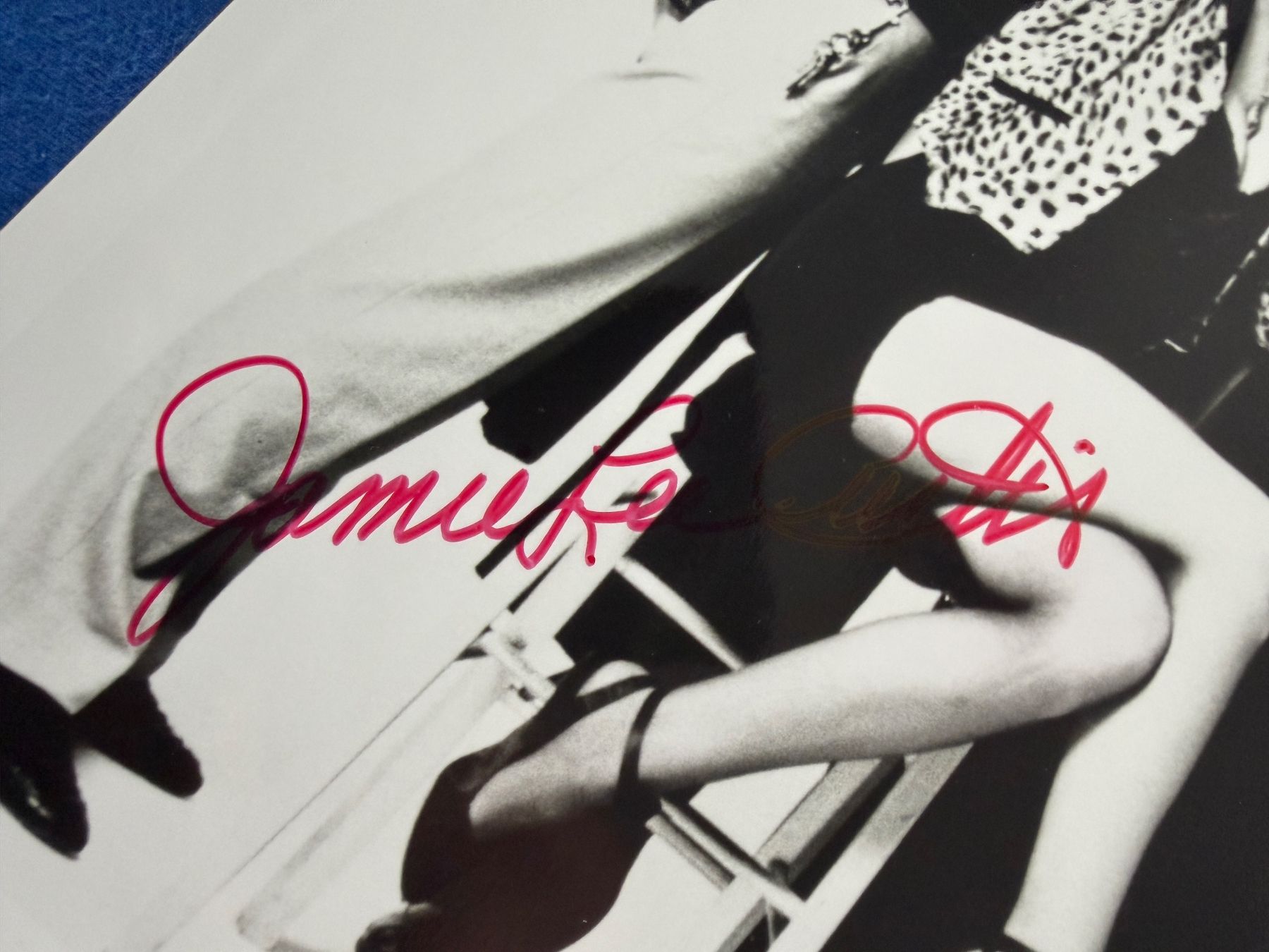 Autografi: JAMIE LEE CURTIS + JOHN CLEESE Original Autogramme + COA – Nuovo (secondo la descrizione) da Solothurn venduto da StarsInYourHome 2