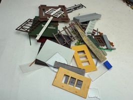 AU- Reste Bausätze Häuser
