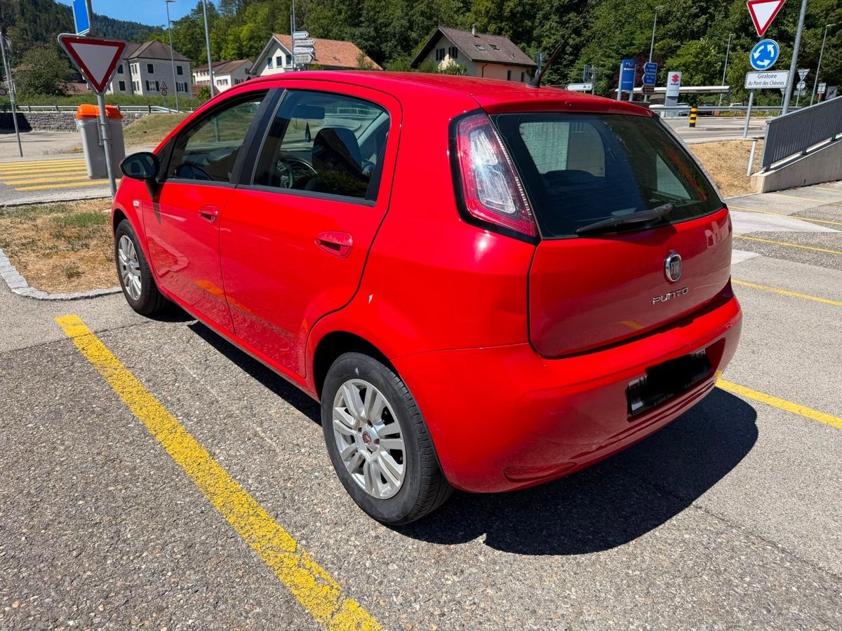 Fiat Automobili: Fiat Punto 1.4 8V – Usato da Couvet venduto da ble_l5fl 1
