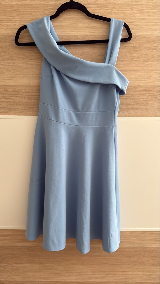 Robes: Damen Kleid hellblau – Neuf (Voir description) à Schiers par lyn_w7pp