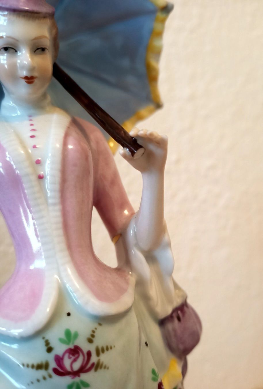 Figuren: Porzellan Sitzendorf "Dame mit Schirm" – Gebraucht aus Schwerzenbach von oldthings79 5