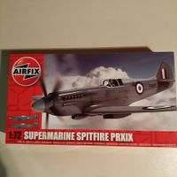 3316  Supermarine Spitfire PR. XIX   Airfix 02017