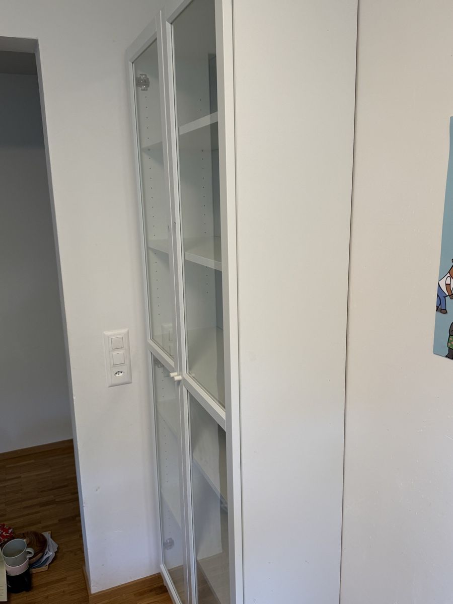 Scaffali: Ikea Billy mit Vitrinentüren – Usato da Zürich venduto da cla_6p6z 2