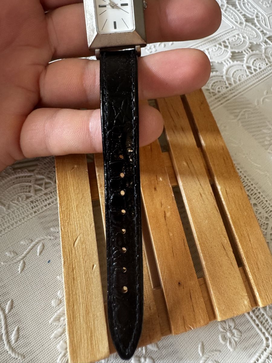 Uhren: Rectangular Wristwatch Silver Tone  – Gebraucht aus Gerlafingen von naj_vj8s 5